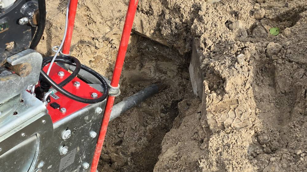 Boorkop van de nanodril in een open sleuf